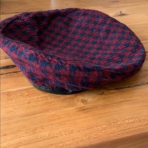 Brand New Burgundy and Blue Houndstooth Beret